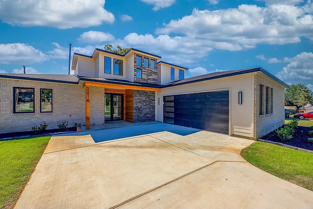 2416 Jewell Drive